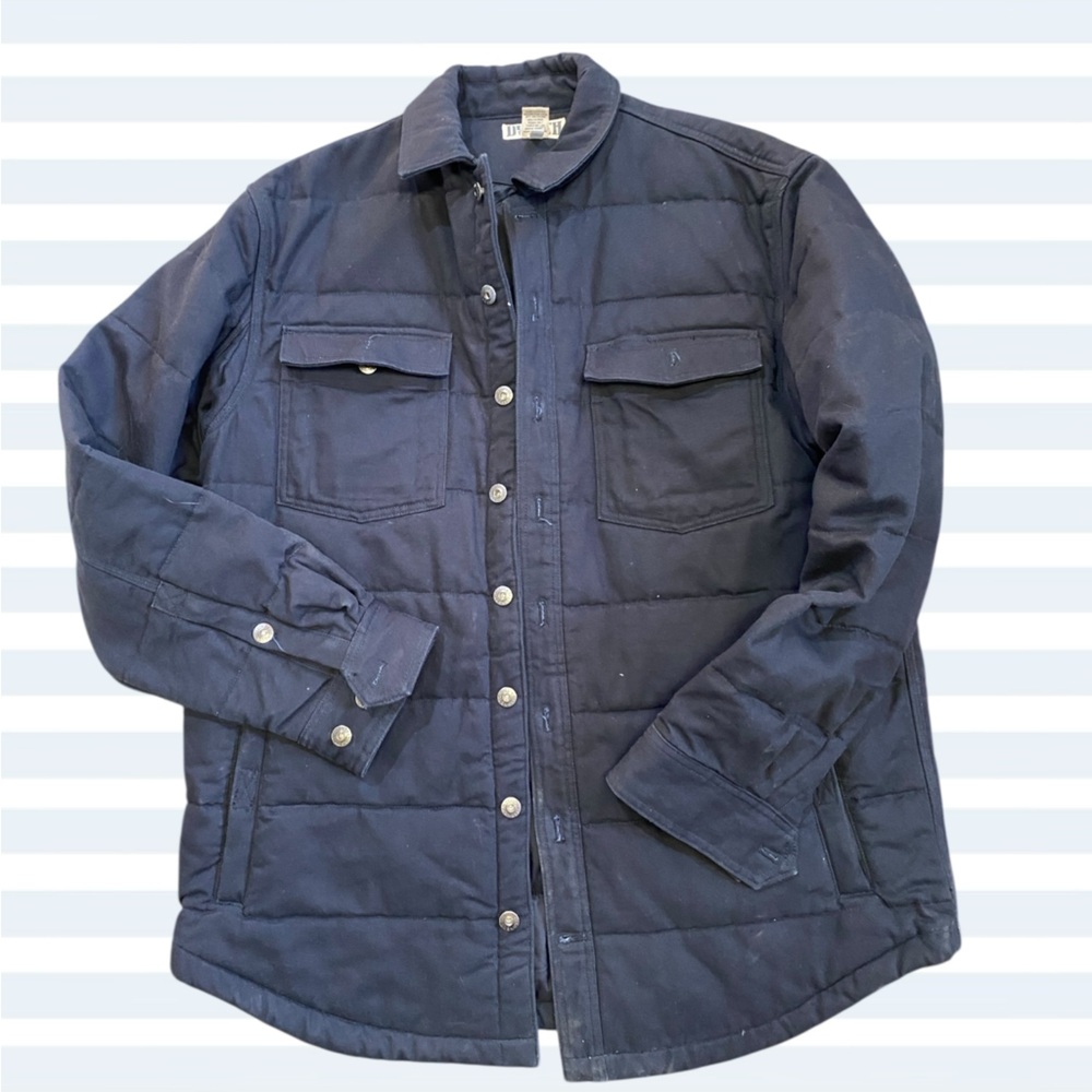 Men’s black quilted Duluth TALL button up coat 
Heavy duty 3m insulate
